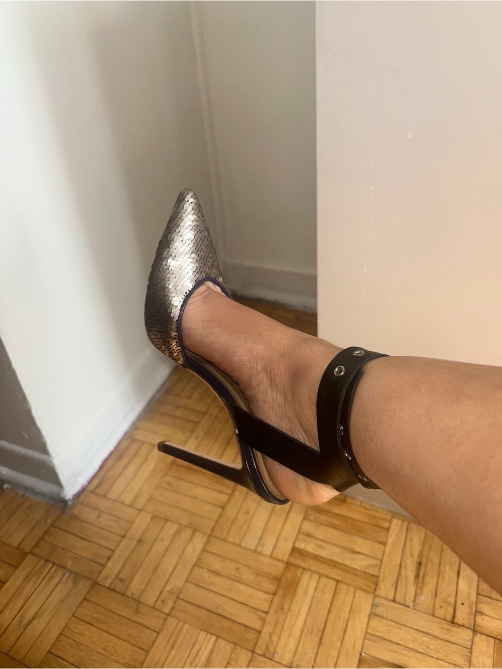 Capezzani Silver Sequin Pointed Toe Ankle Strap Heels Made in Italy 38